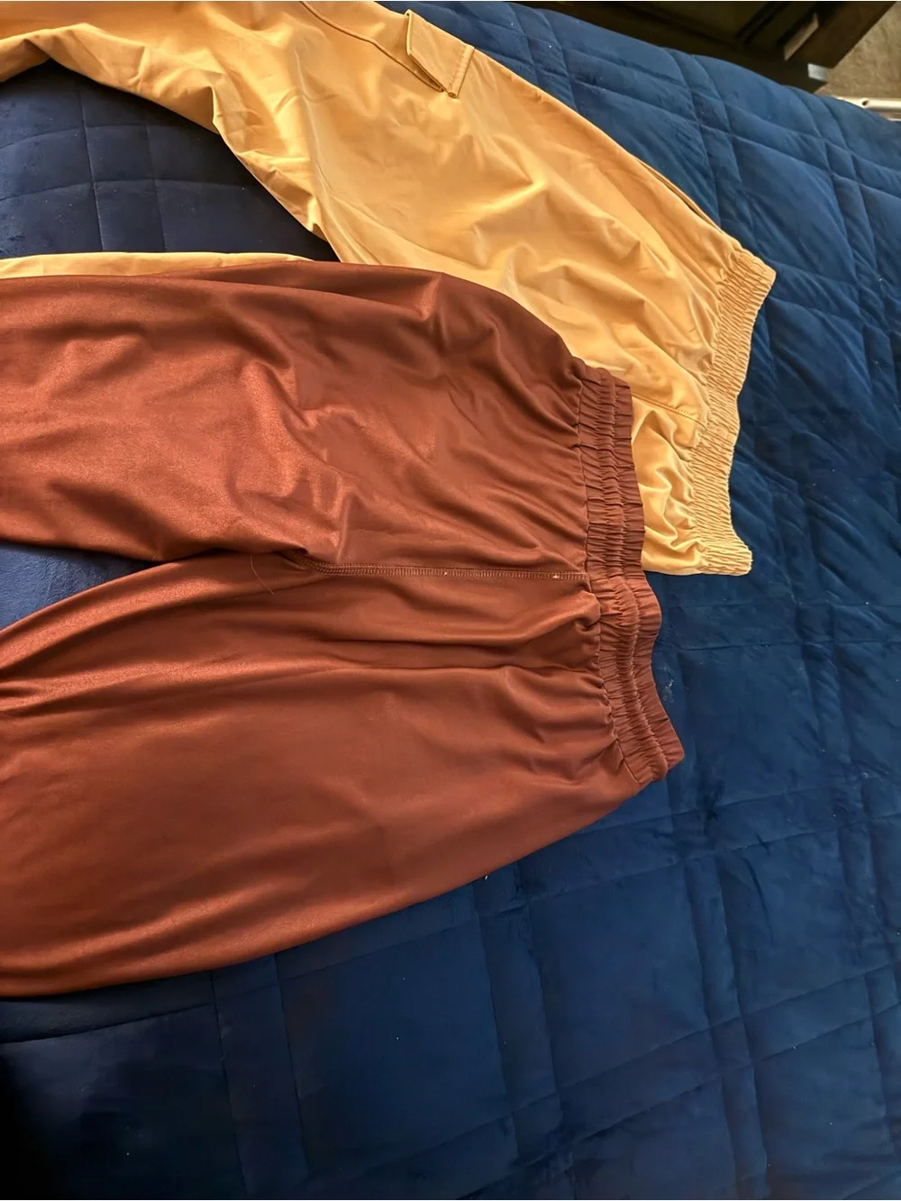 Nike light weight joggers Set in Tan and Burgundy